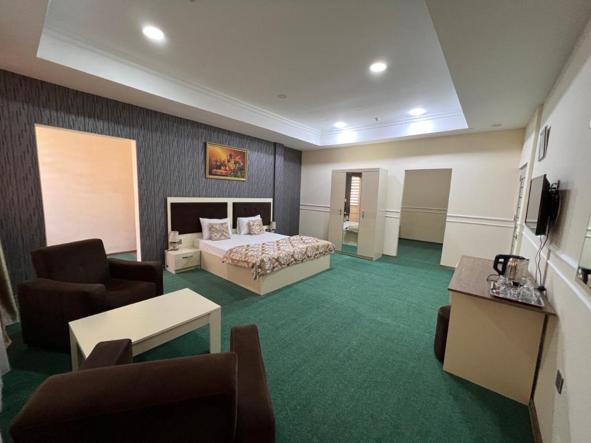 Center Khagani Hotel Baku Eksteriør billede