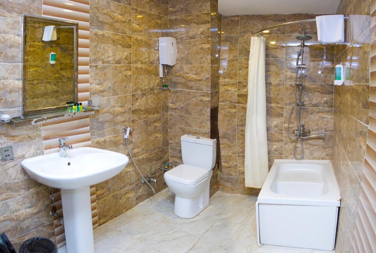 Center Khagani Hotel Baku Eksteriør billede